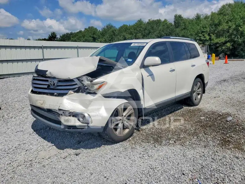 2013 Toyota Highlander фото
