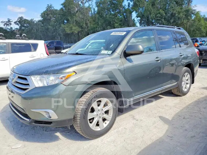 2013 Toyota Highlander фото