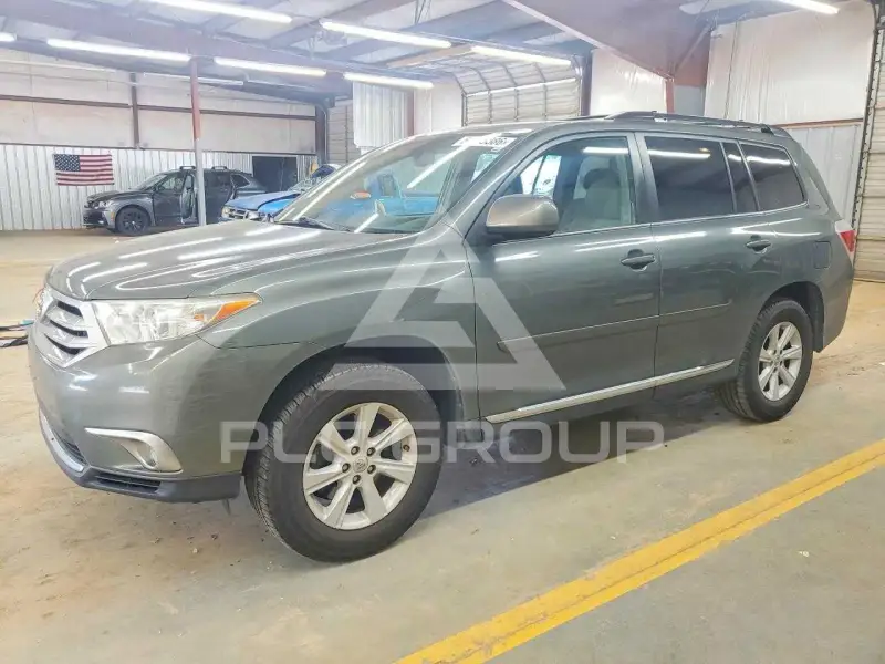 2013 Toyota Highlander фото