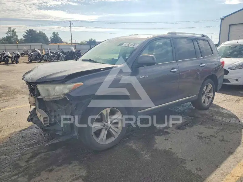 2013 Toyota Highlander фото