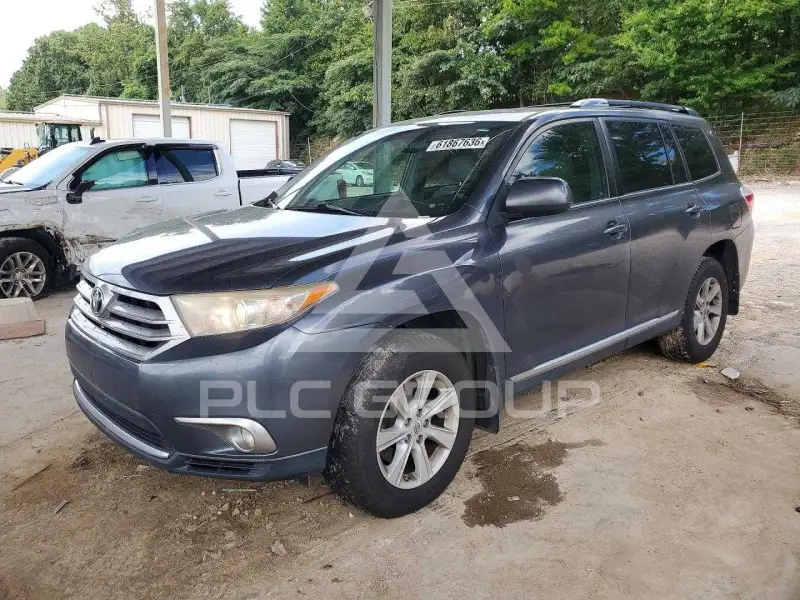2013 Toyota Highlander photo