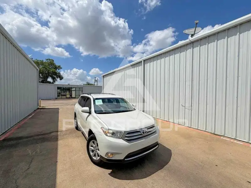 2013 Toyota Highlander фото