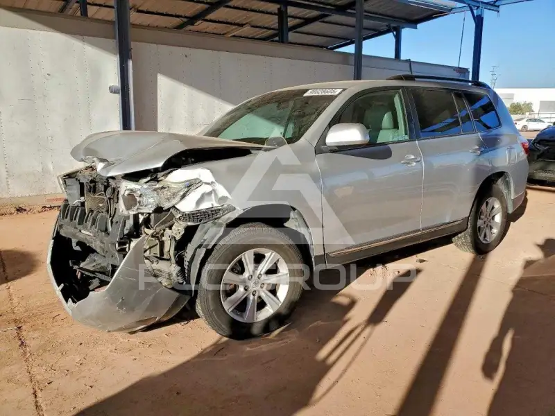 2013 Toyota Highlander фото