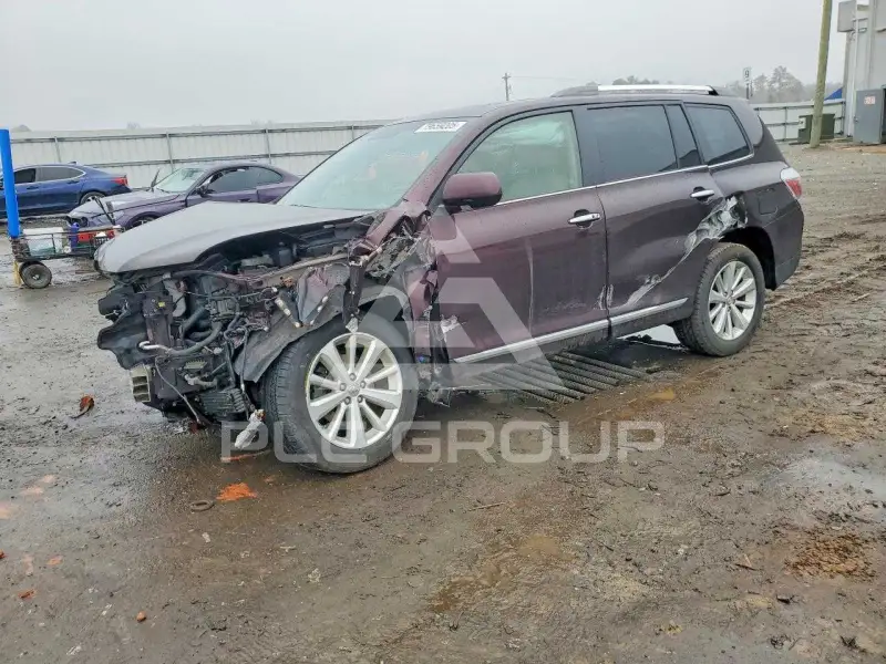 2013 Toyota Highlander photo