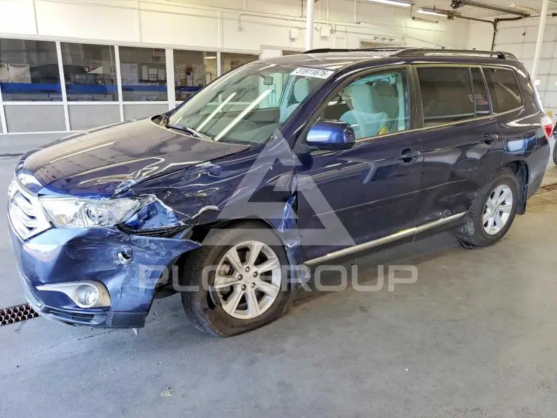 2013 Toyota Highlander фото
