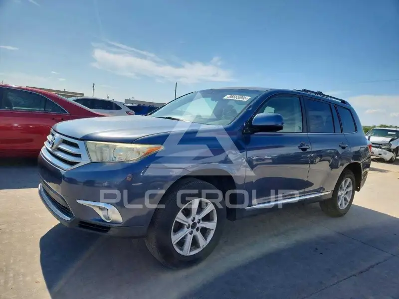 2013 Toyota Highlander photo
