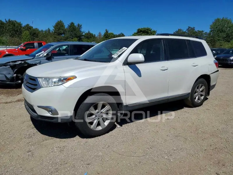 2013 Toyota Highlander фото