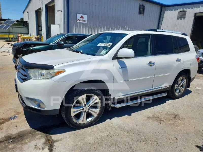 2013 Toyota Highlander фото