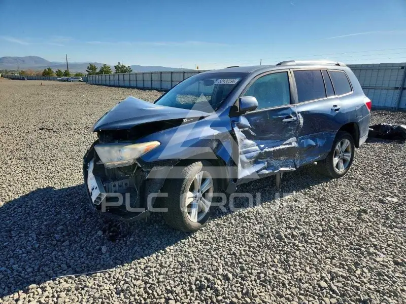2013 Toyota Highlander photo