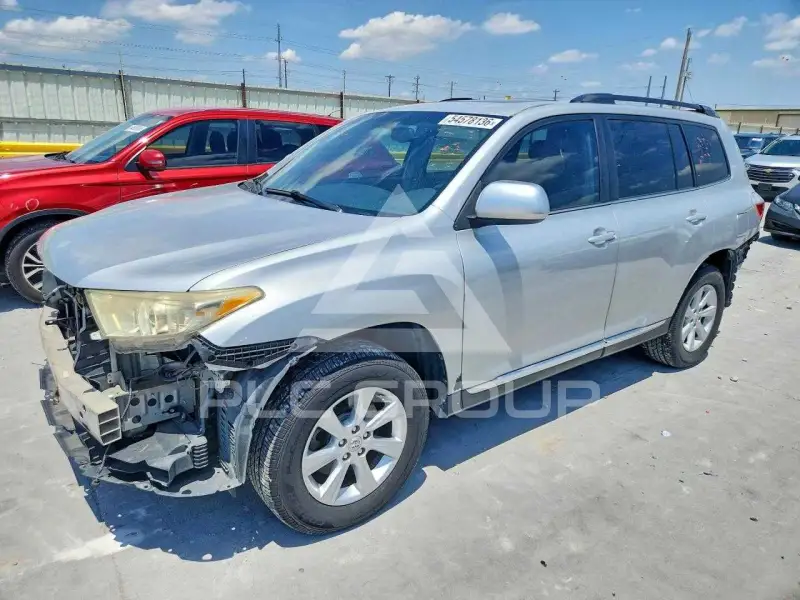 2013 Toyota Highlander фото