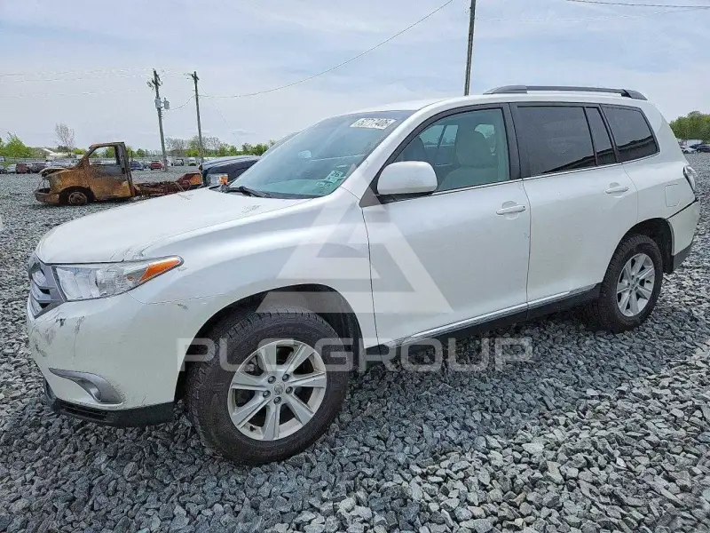 2013 Toyota Highlander фото
