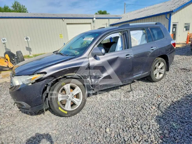 2013 Toyota Highlander фото