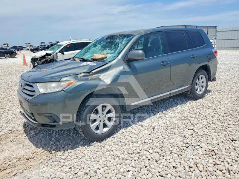 2013 Toyota Highlander photo