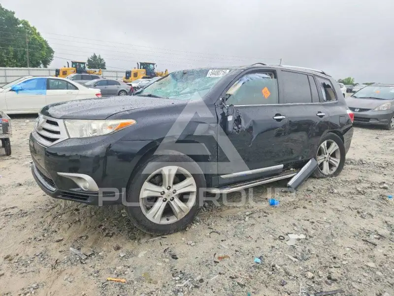 2013 Toyota Highlander фото
