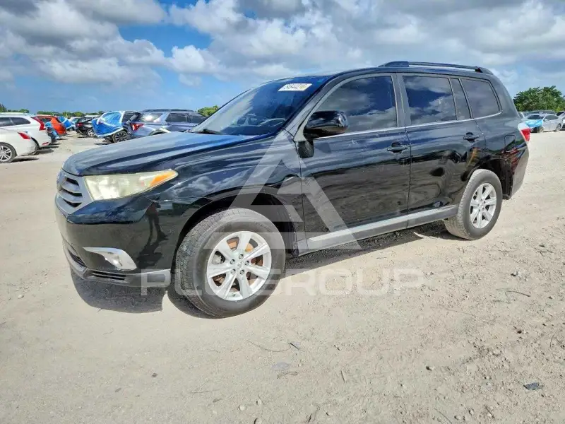 2013 Toyota Highlander фото