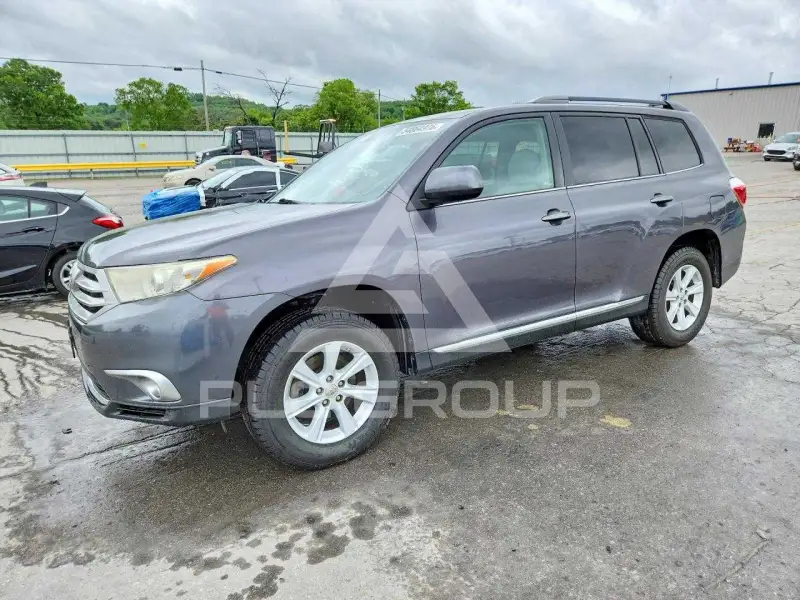 2013 Toyota Highlander фото