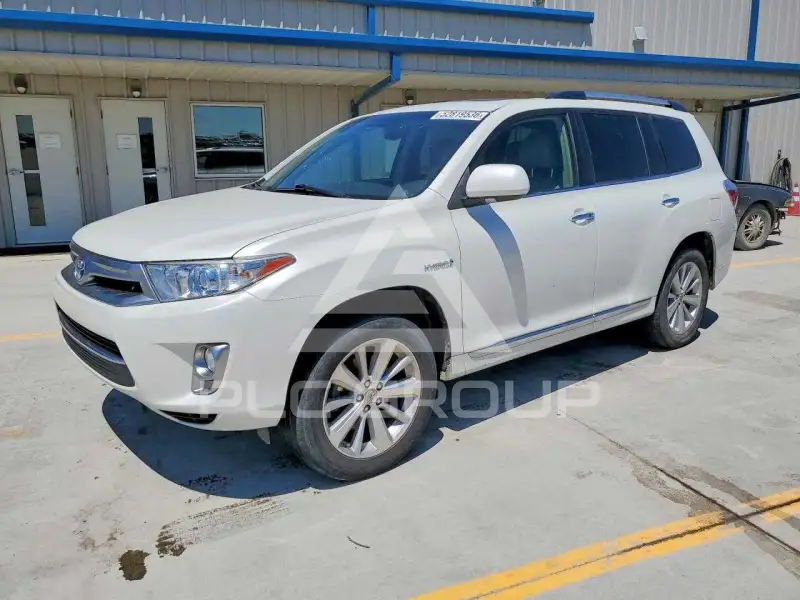 2013 Toyota Highlander photo