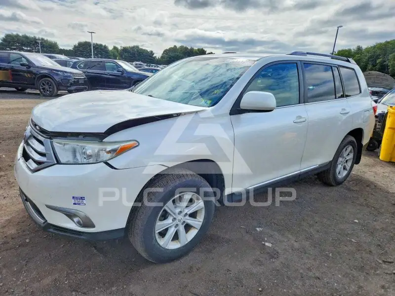 2013 Toyota Highlander фото