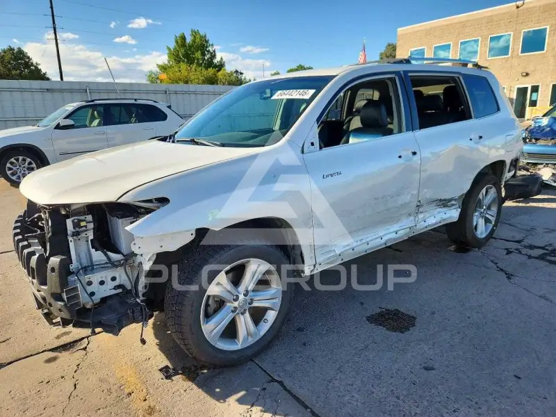 2013 Toyota Highlander фото