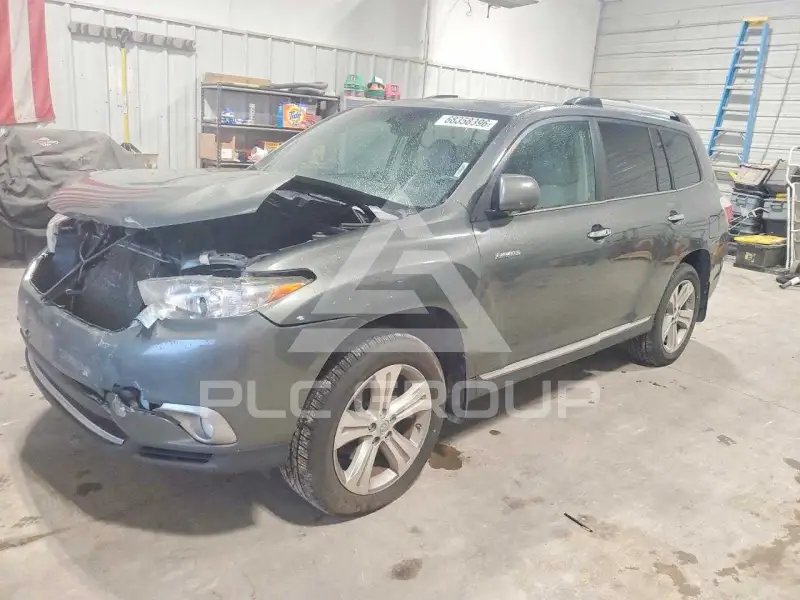 2013 Toyota Highlander фото