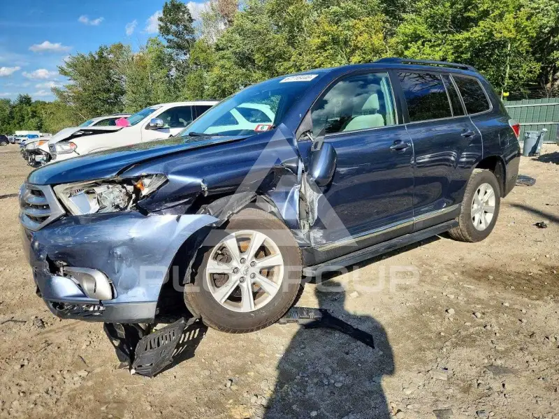 2013 Toyota Highlander фото