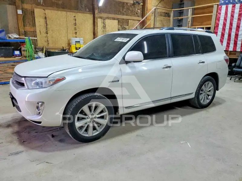 2013 Toyota Highlander фото