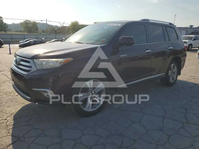 2013 Toyota Highlander фото