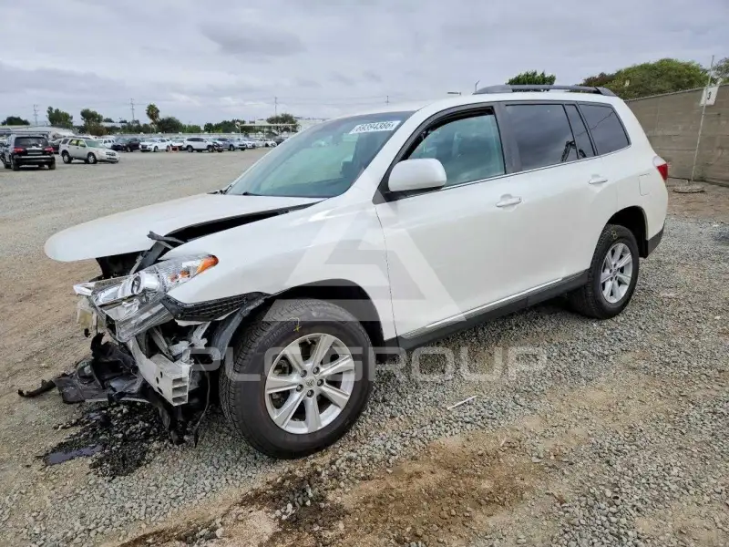 2013 Toyota Highlander фото