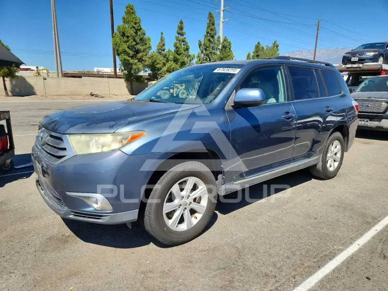 2013 Toyota Highlander фото