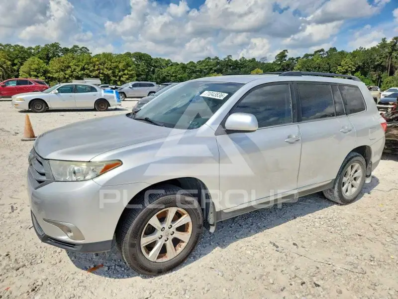 2013 Toyota Highlander фото