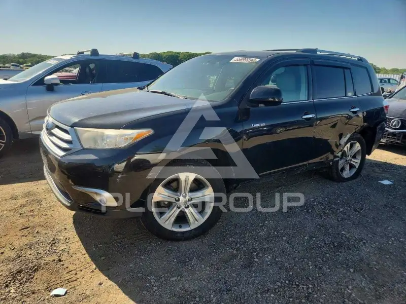 2013 Toyota Highlander фото