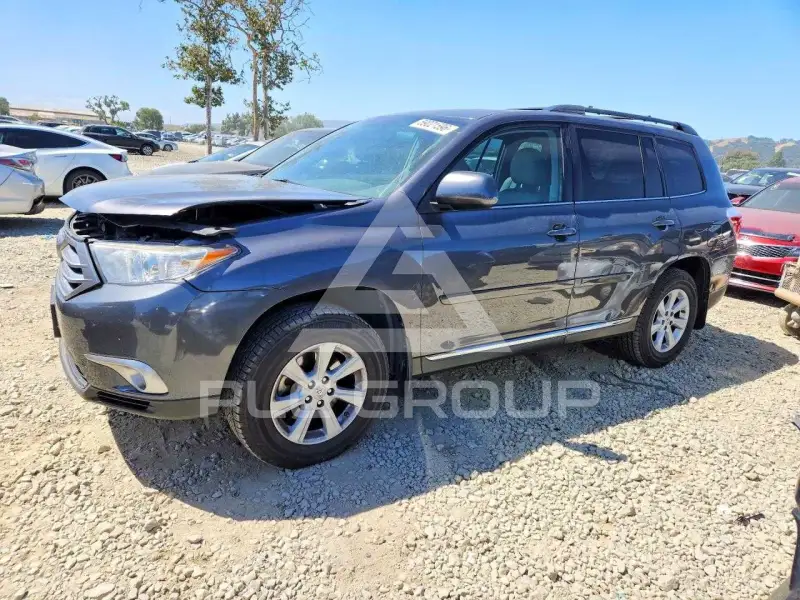 2013 Toyota Highlander photo