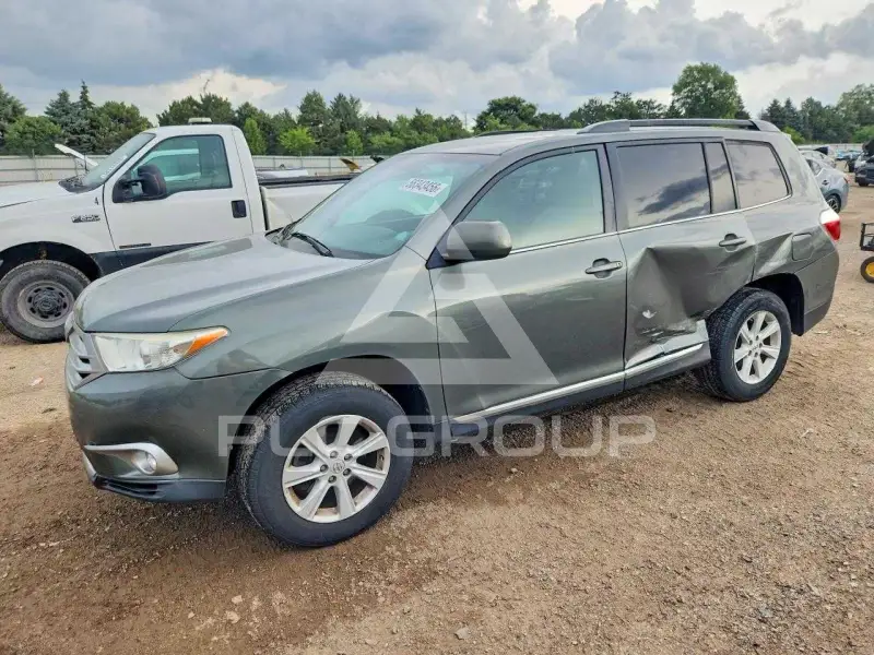 2013 Toyota Highlander photo