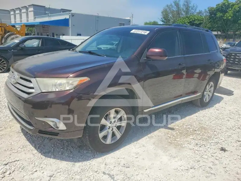 2013 Toyota Highlander photo