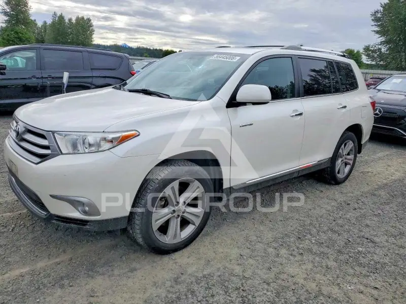 2013 Toyota Highlander фото