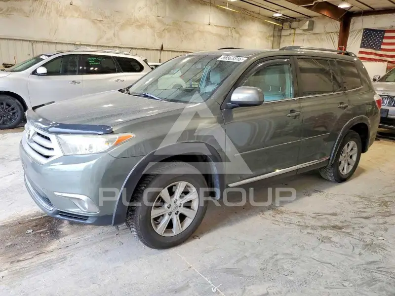 2013 Toyota Highlander photo