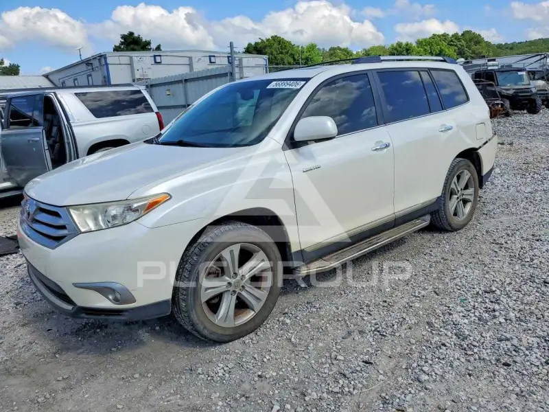 2013 Toyota Highlander photo