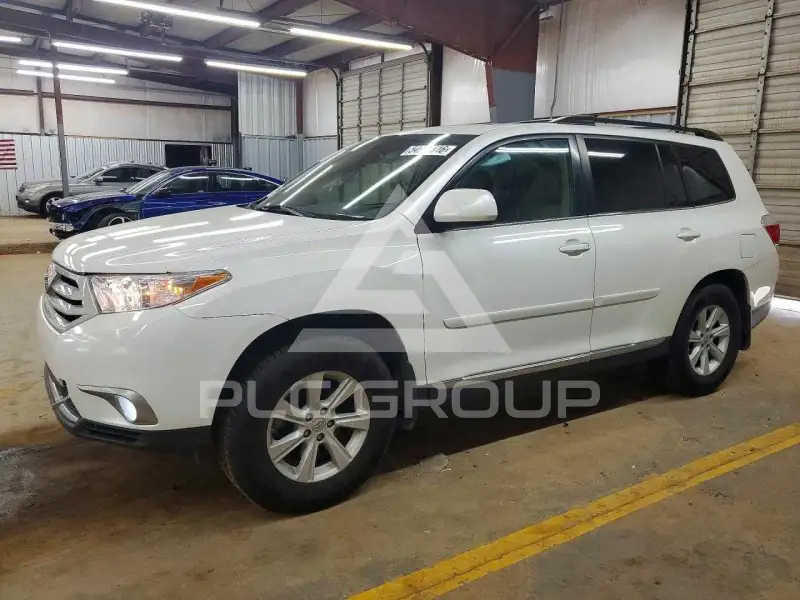 2013 Toyota Highlander photo