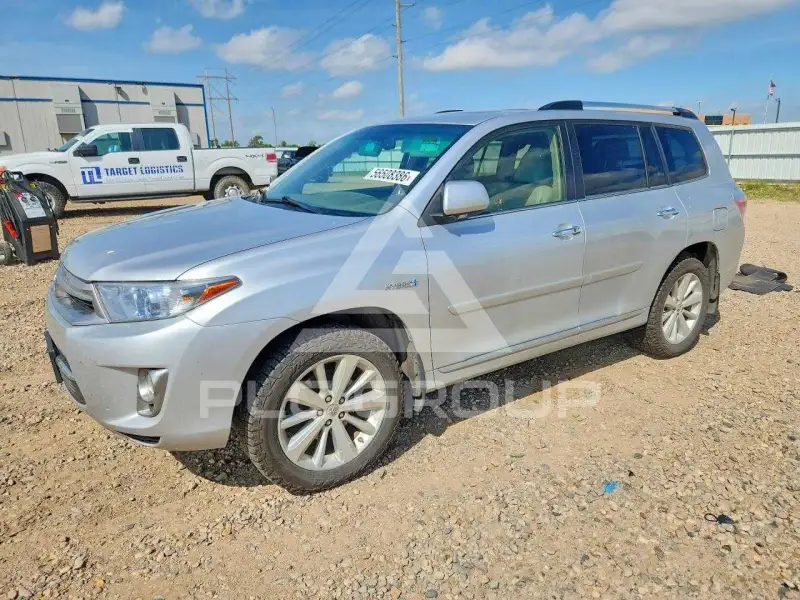 2013 Toyota Highlander фото