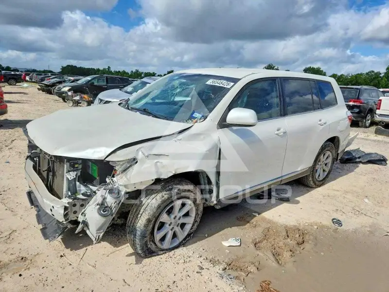 2013 Toyota Highlander photo