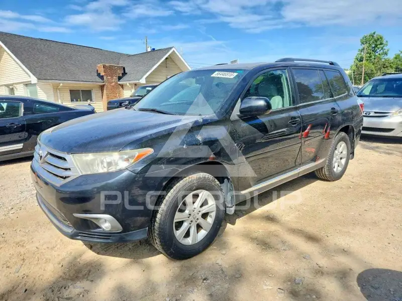 2013 Toyota Highlander photo