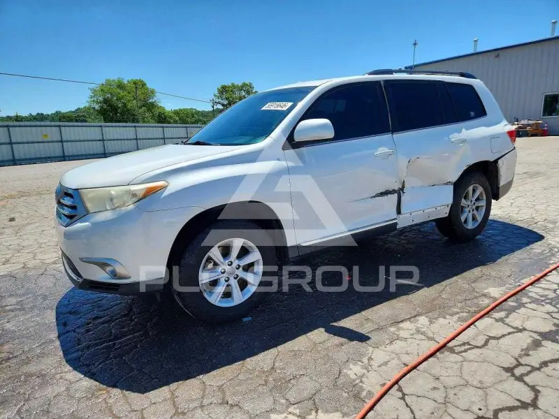2013 Toyota Highlander фото