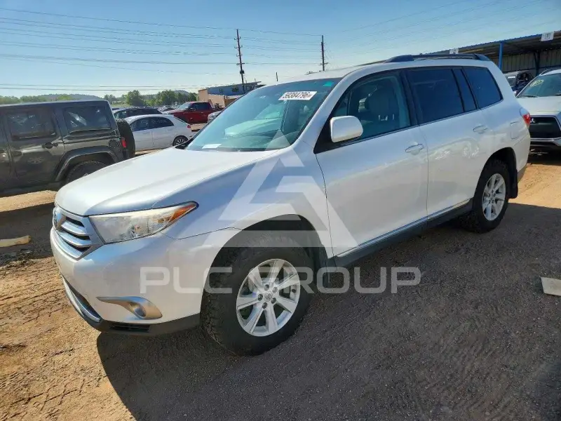 2013 Toyota Highlander photo