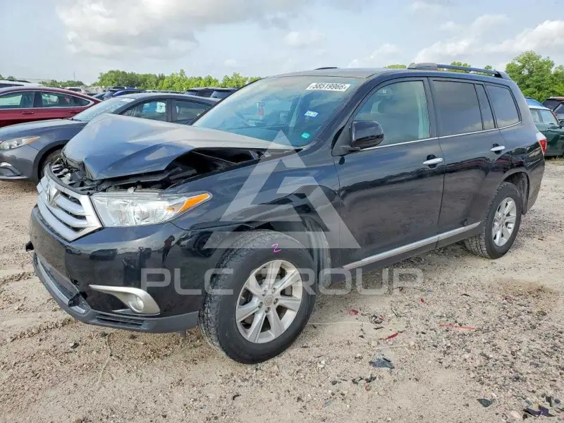 2013 Toyota Highlander photo