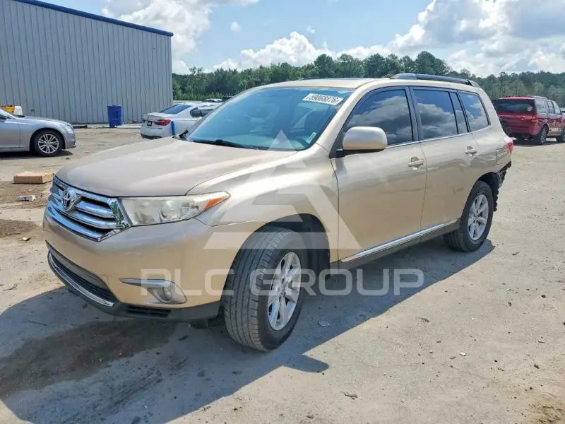 2013 Toyota Highlander фото