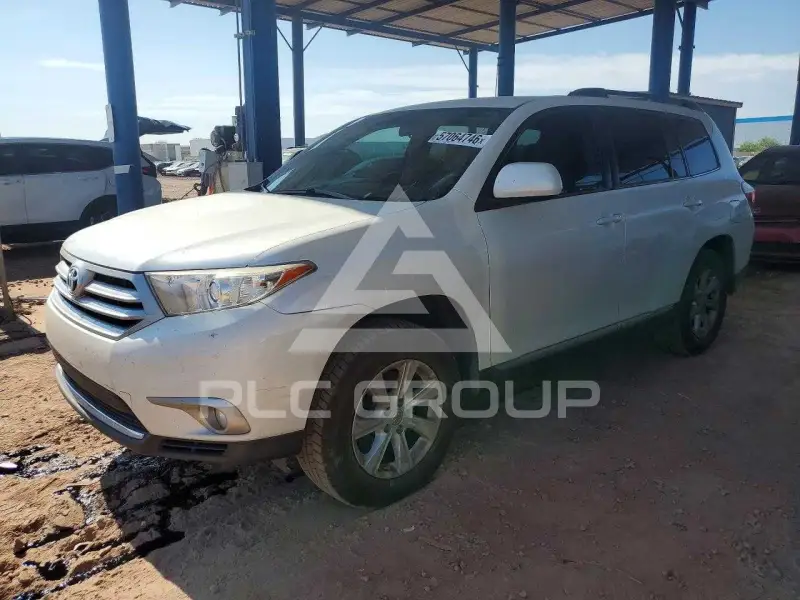 2013 Toyota Highlander photo