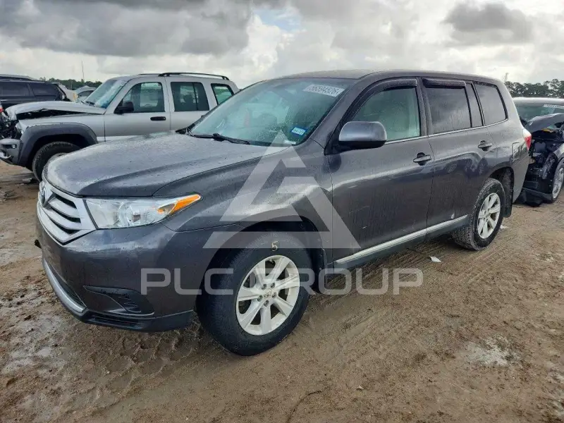 2013 Toyota Highlander фото