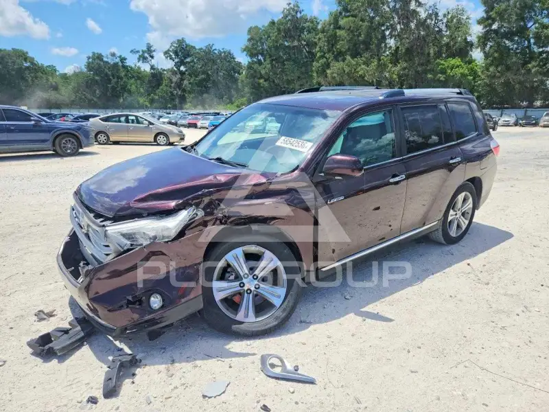 2013 Toyota Highlander фото