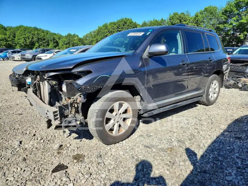 2013 Toyota Highlander фото