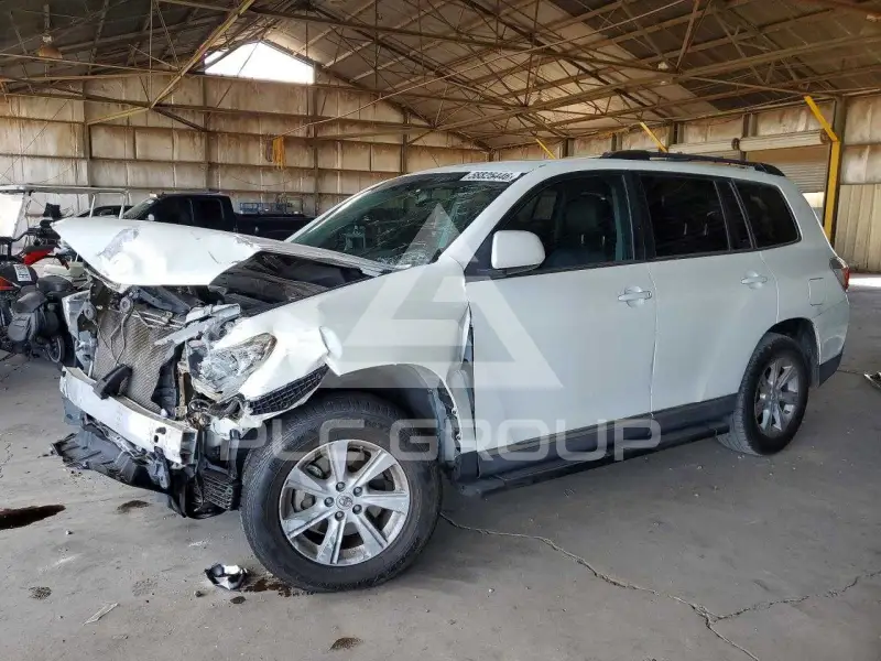 2013 Toyota Highlander photo